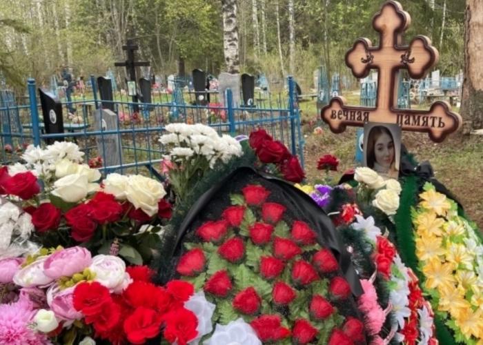 В морге назвали причину смерти 18-летней девушки, найденной на заборе в Перми