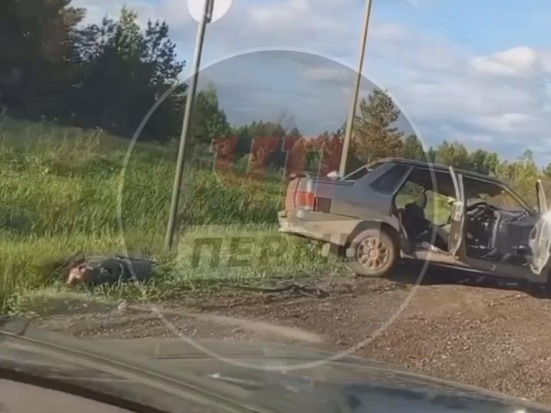 Появилось видео с места смертельного ДТП на трассе в Пермском крае